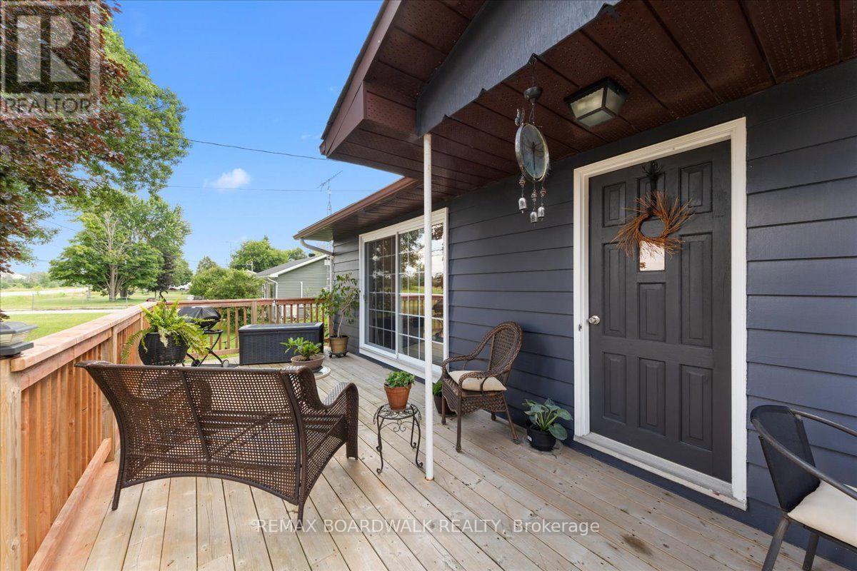5907 43 HIGHWAY - Image 33
