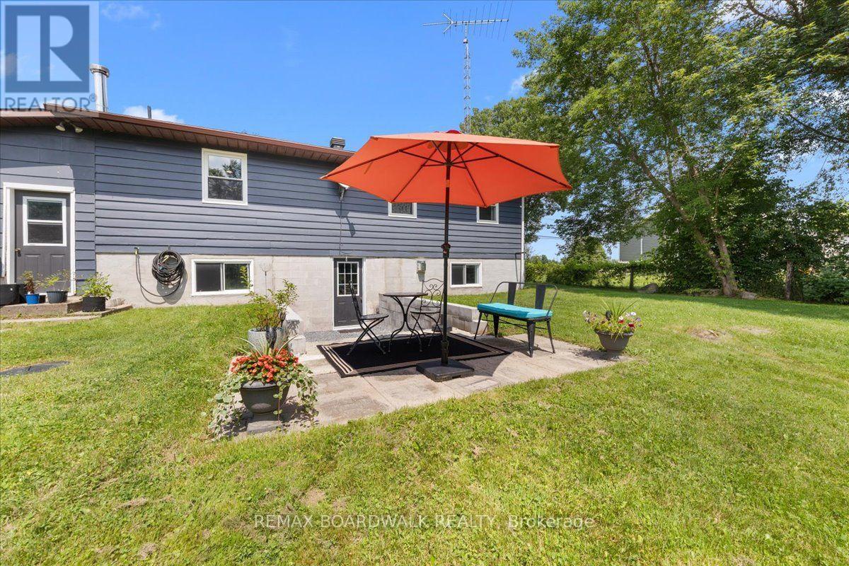 5907 43 HIGHWAY - Image 37