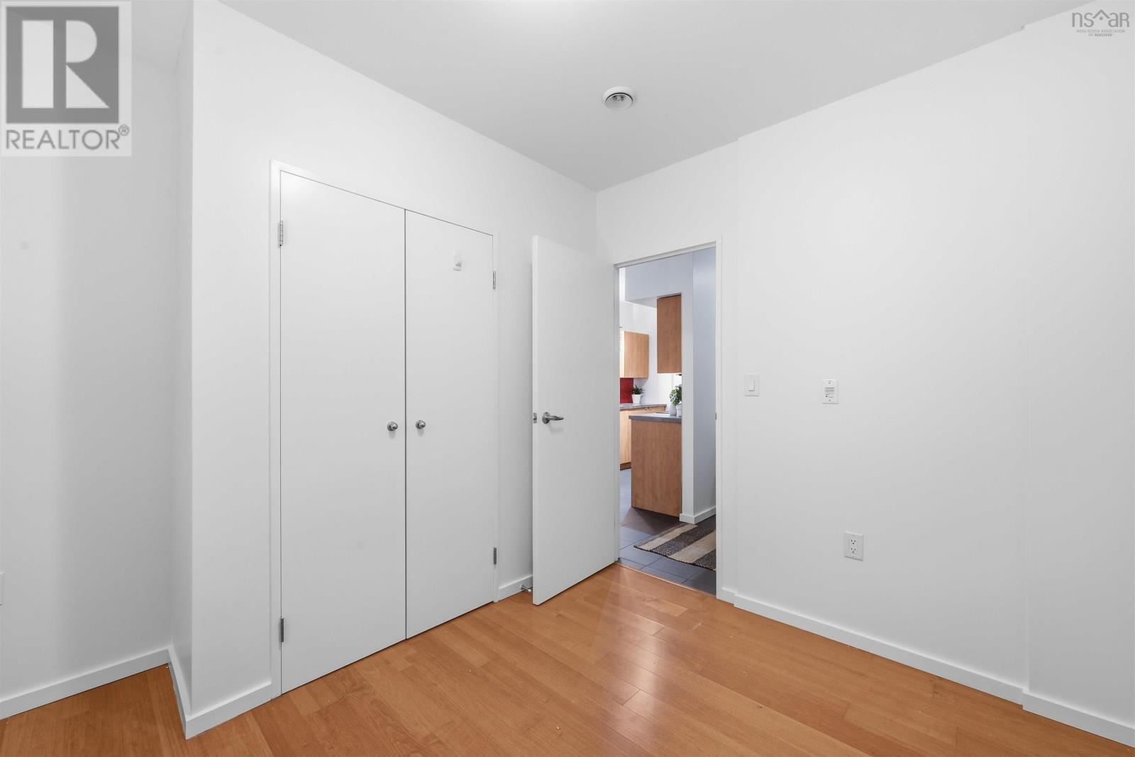 #216 5221 NORA BERNARD Street - 30