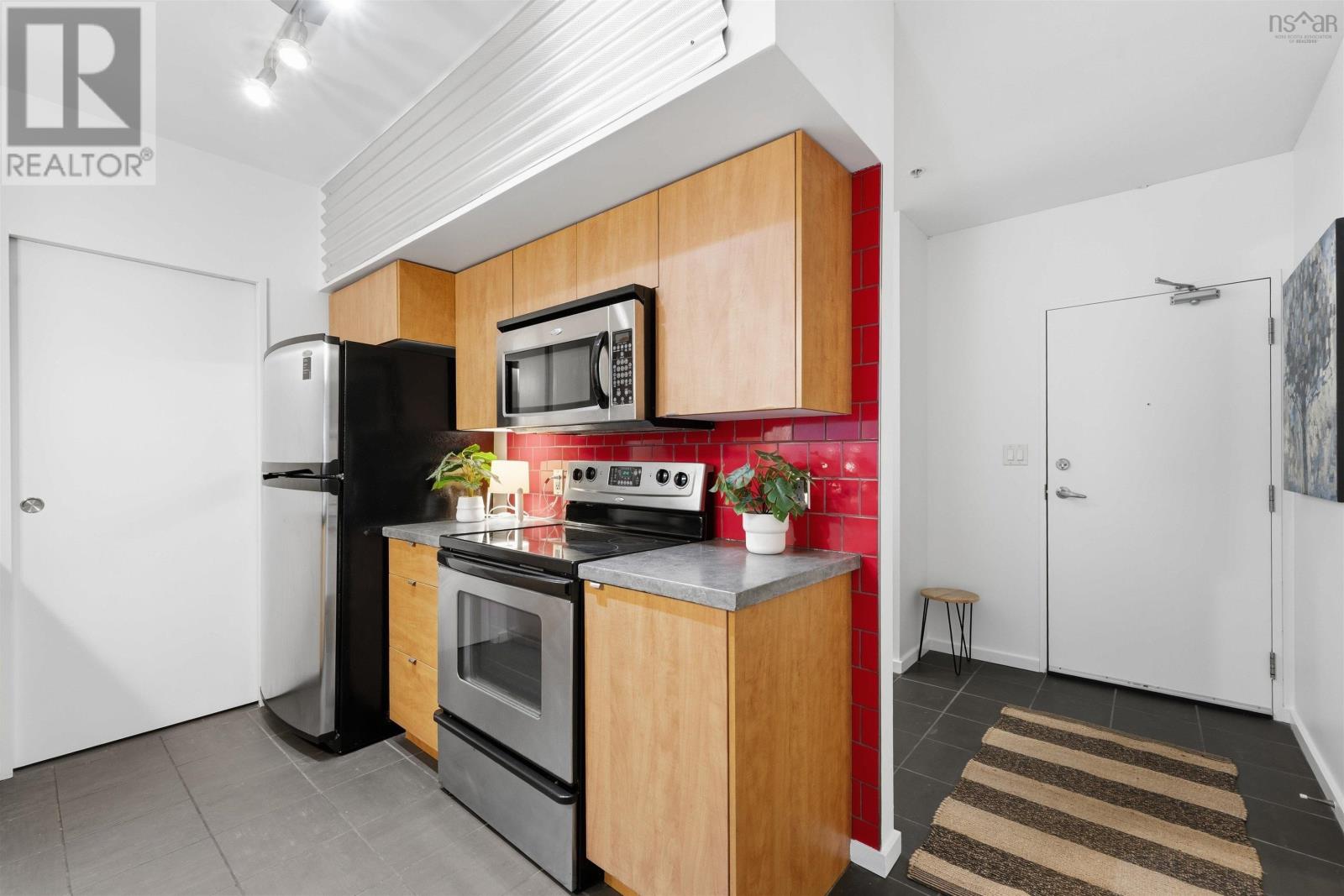 #216 5221 NORA BERNARD Street - 9