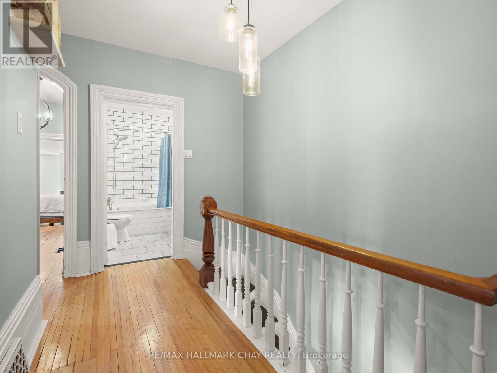 134 VICTORIA STREET E - 29