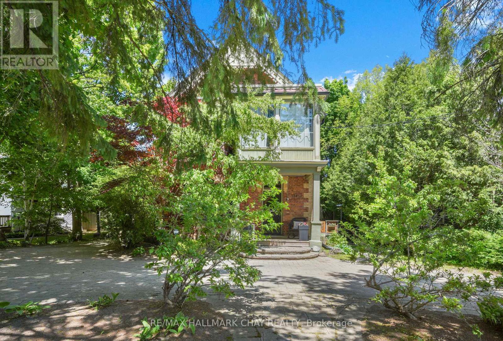 134 VICTORIA STREET E - 3