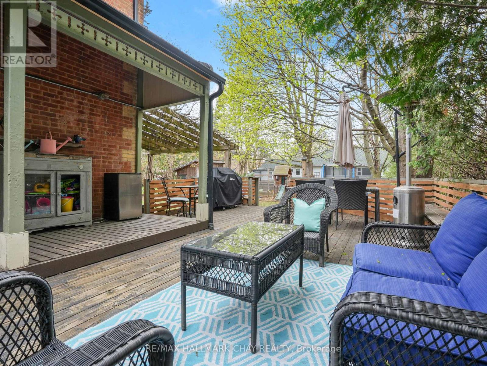 134 VICTORIA STREET E - 39