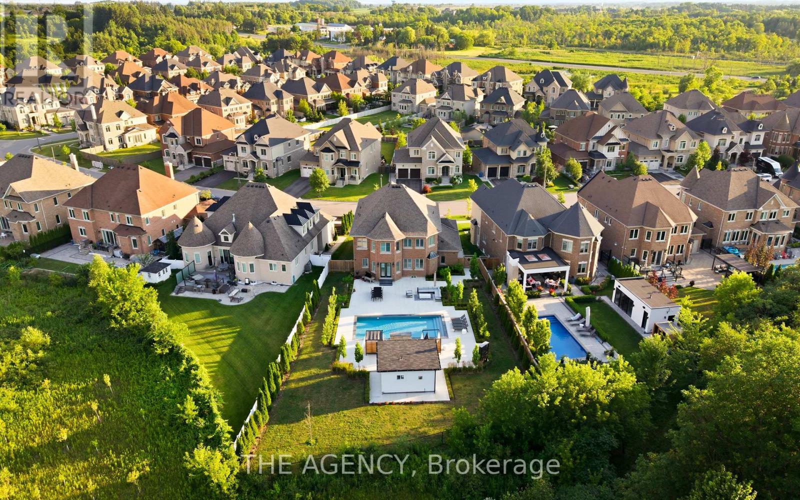 80 CHUCK ORMSBY CRESCENT - 24