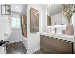 52 Devins Drive, Aurora, ON L4G2Z1 Photo 17
