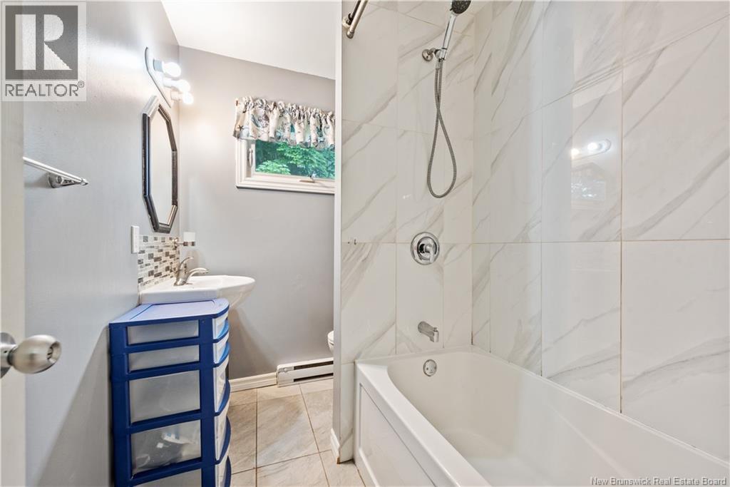 3 Downsview Avenue - 14
