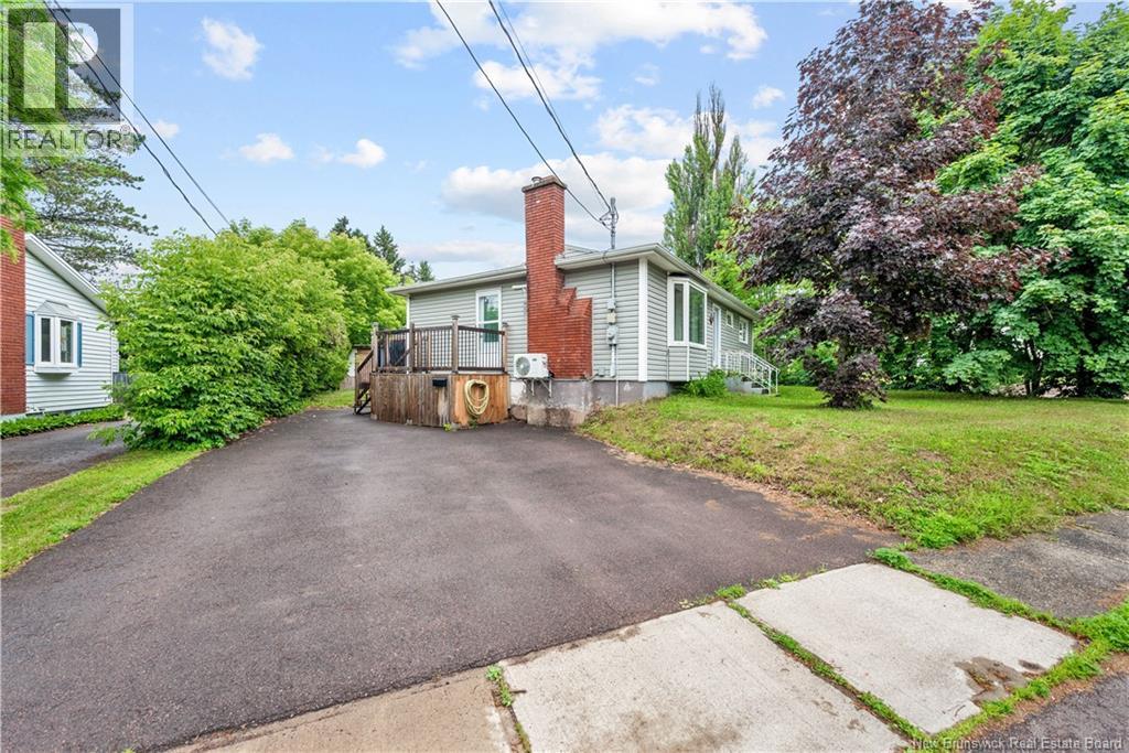 3 Downsview Avenue - Image 2