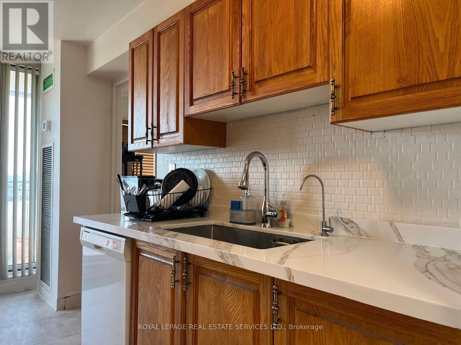 #902 1300 MISSISSAUGA VALLEY BOULEVARD - 3