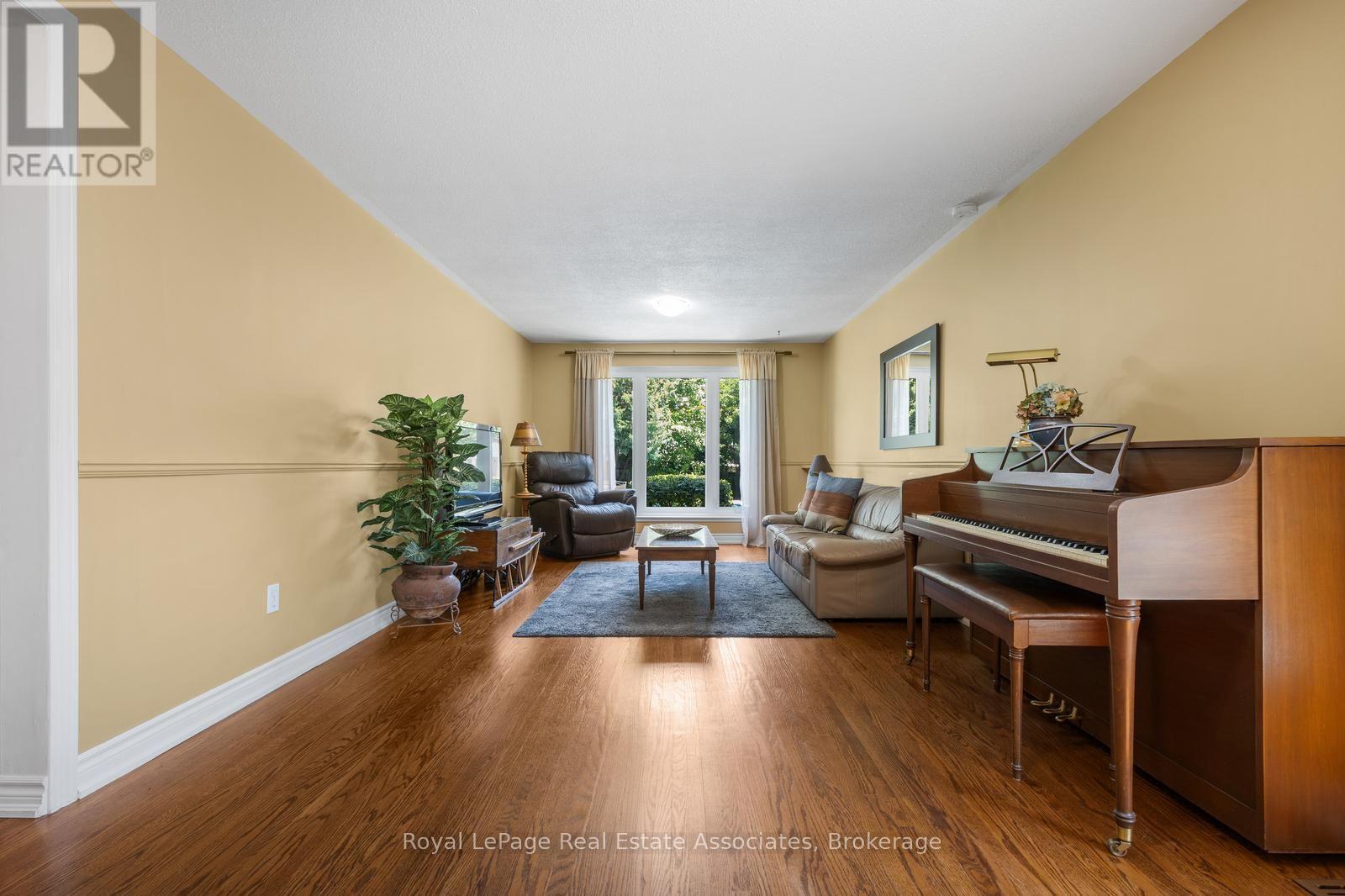 572 TEDWYN DRIVE - Image 17