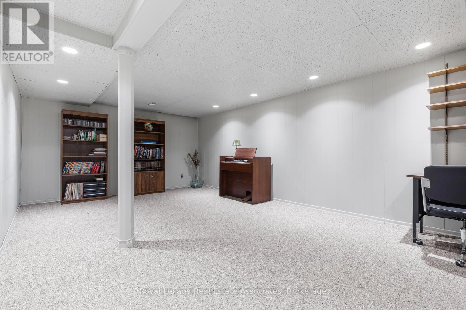 572 TEDWYN DRIVE - Image 32