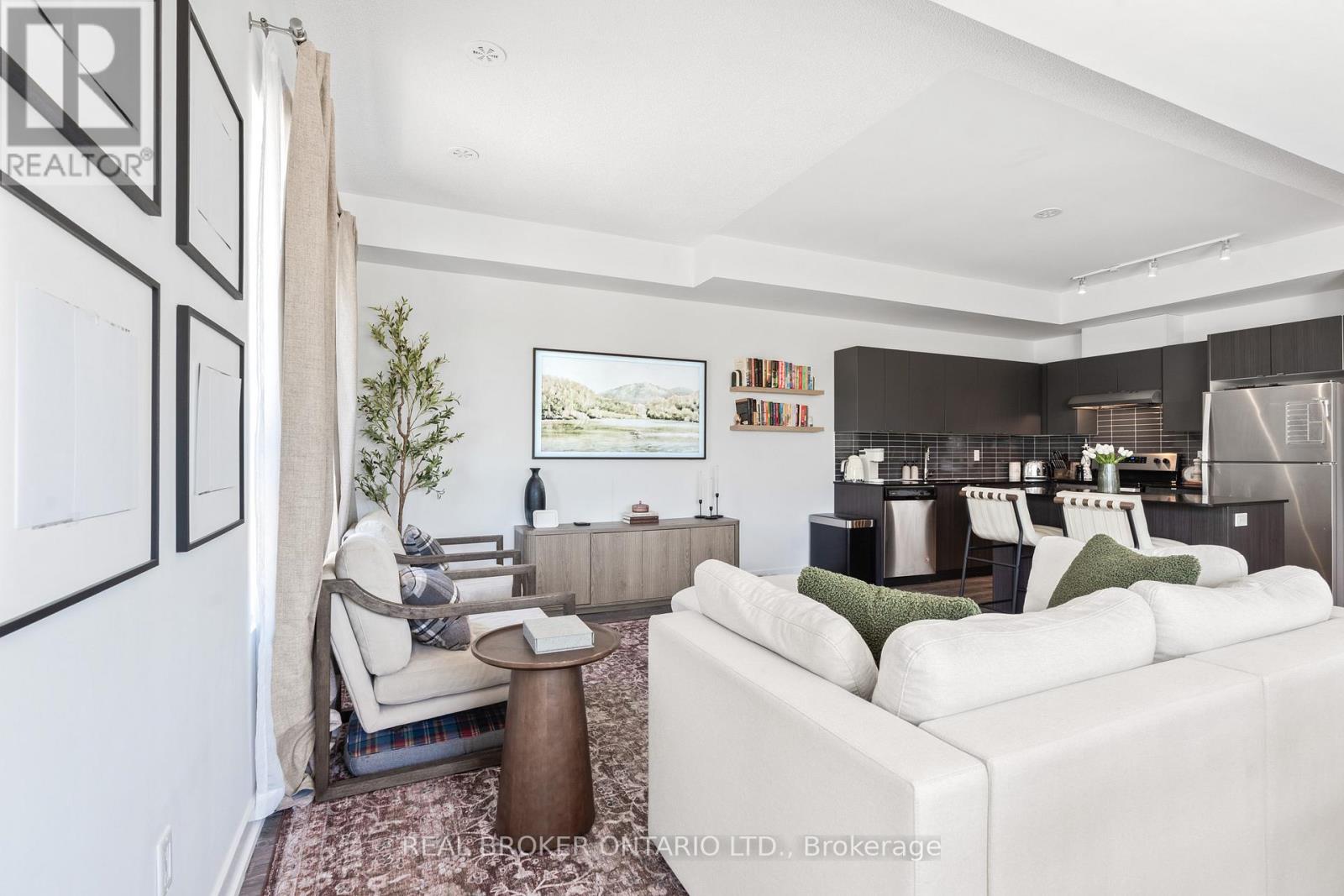 #1 1121 COOKE BOULEVARD - 10