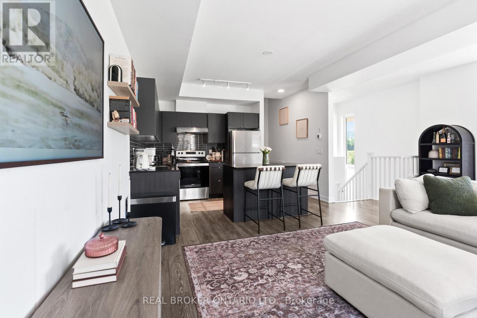 #1 1121 COOKE BOULEVARD - 11