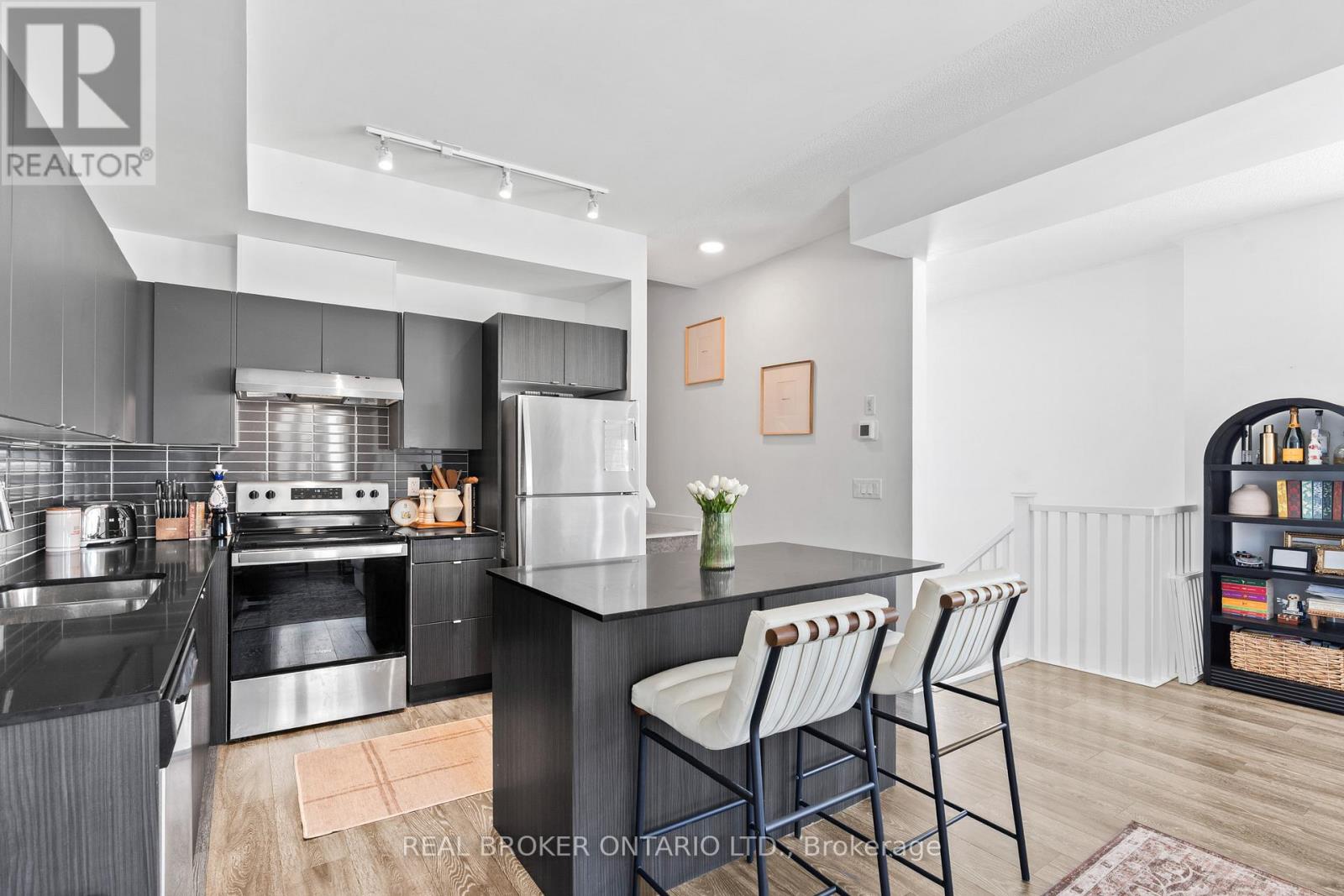 #1 1121 COOKE BOULEVARD - 14