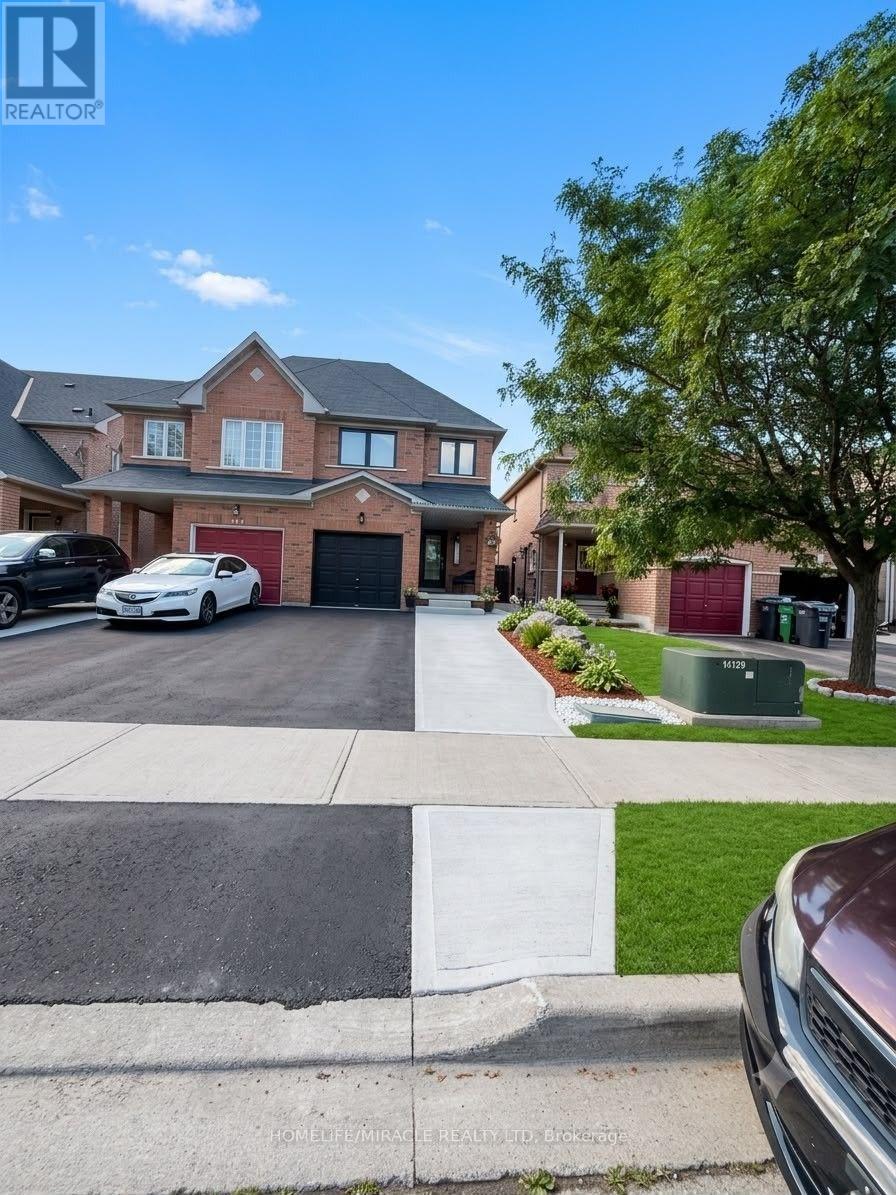 146 CADILLAC CRESCENT - 1