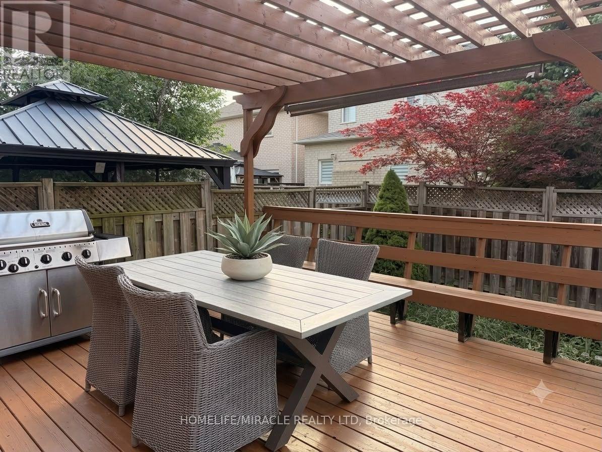 146 CADILLAC CRESCENT - 22