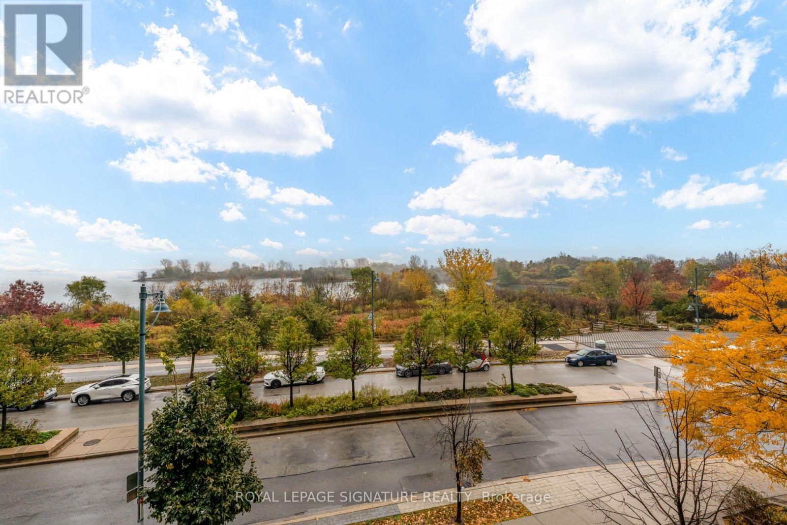 #B415 60 ANNIE CRAIG DRIVE - 25