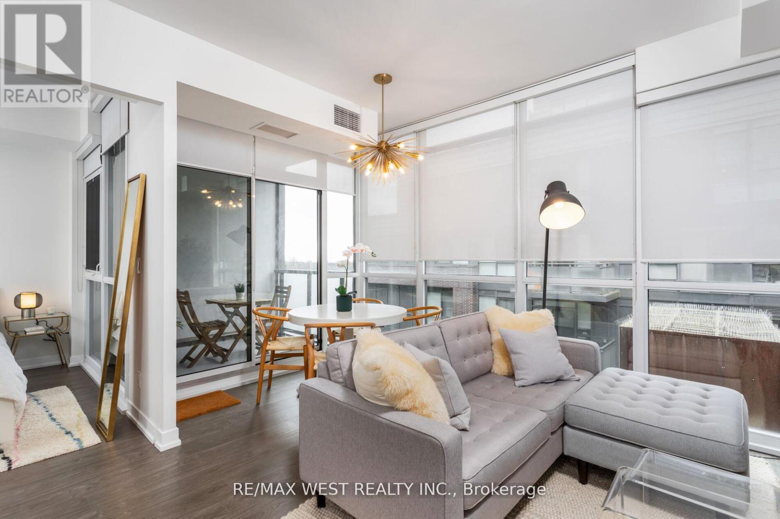 #603 36 HOWARD PARK AVENUE - 11