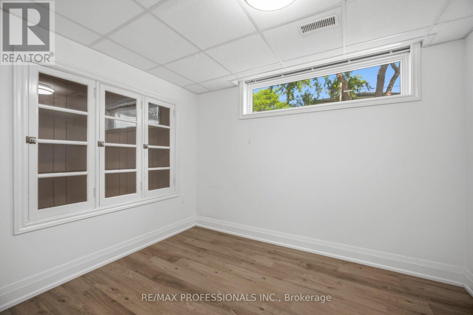 24 MILLBURN DRIVE - Image 32