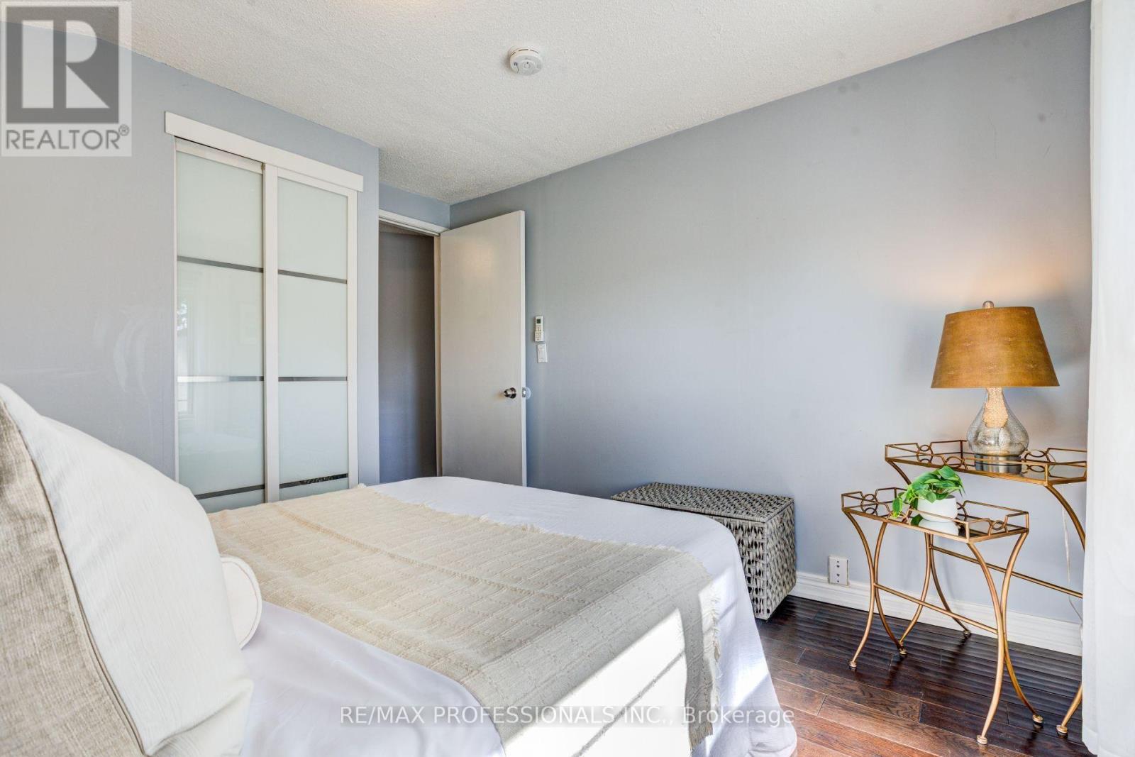 39 ROSEMEADE AVENUE - 18