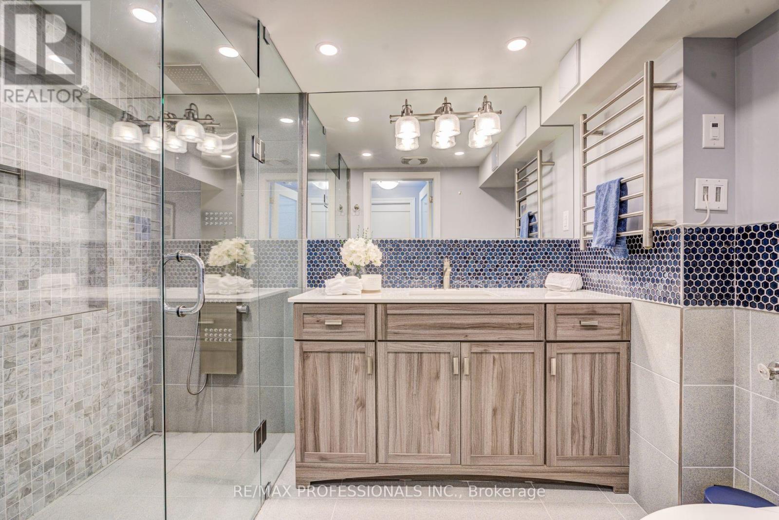 39 ROSEMEADE AVENUE - 35