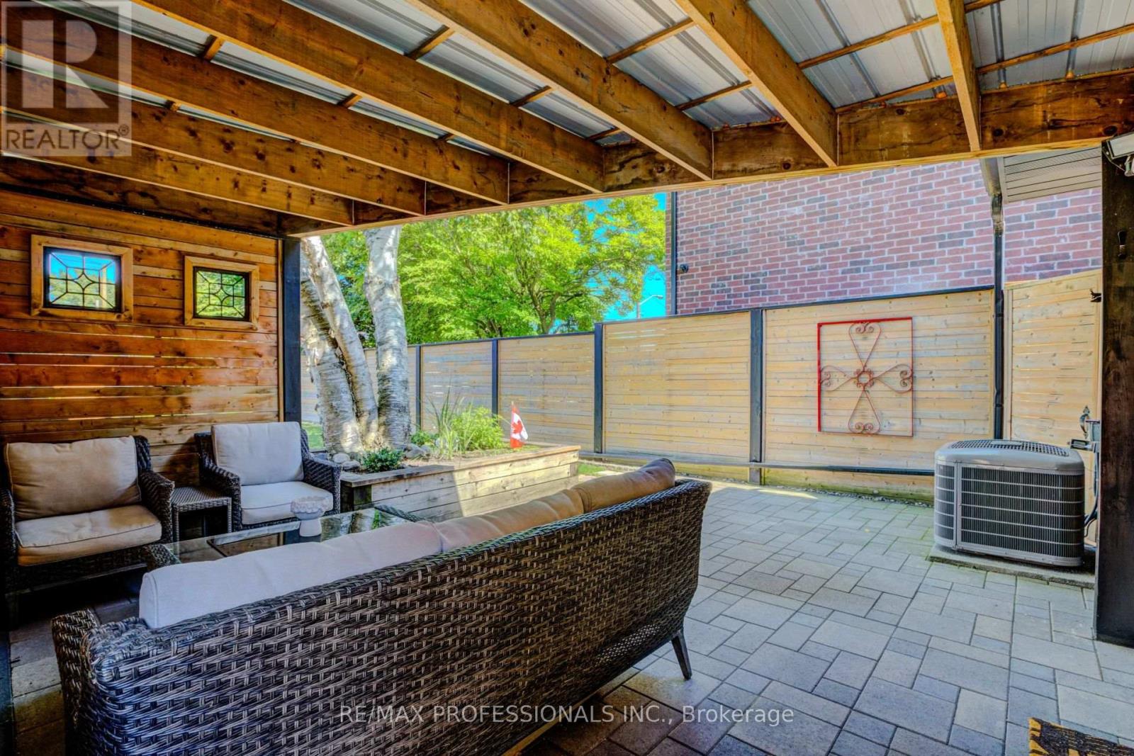 39 ROSEMEADE AVENUE - 38