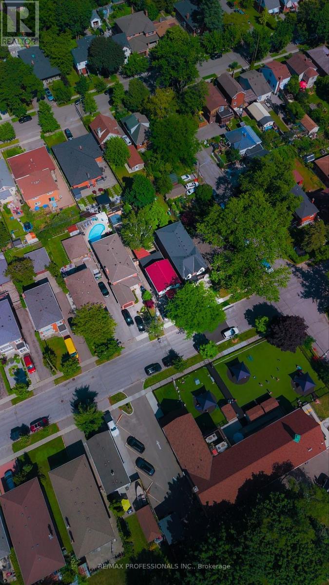 39 ROSEMEADE AVENUE - 50