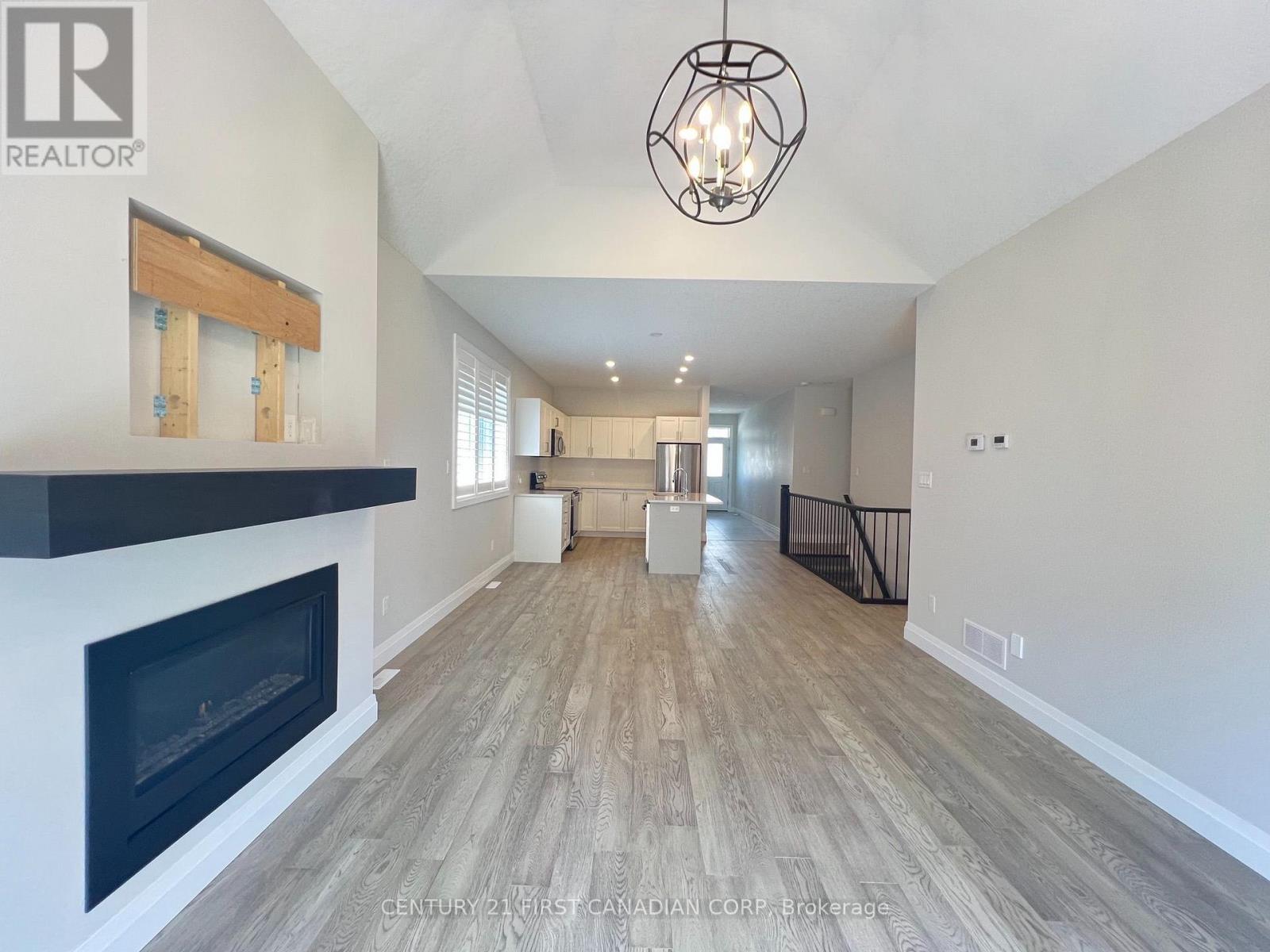 38 COMPASS TRAIL, Central Elgin (Port Stanley) — photo 3