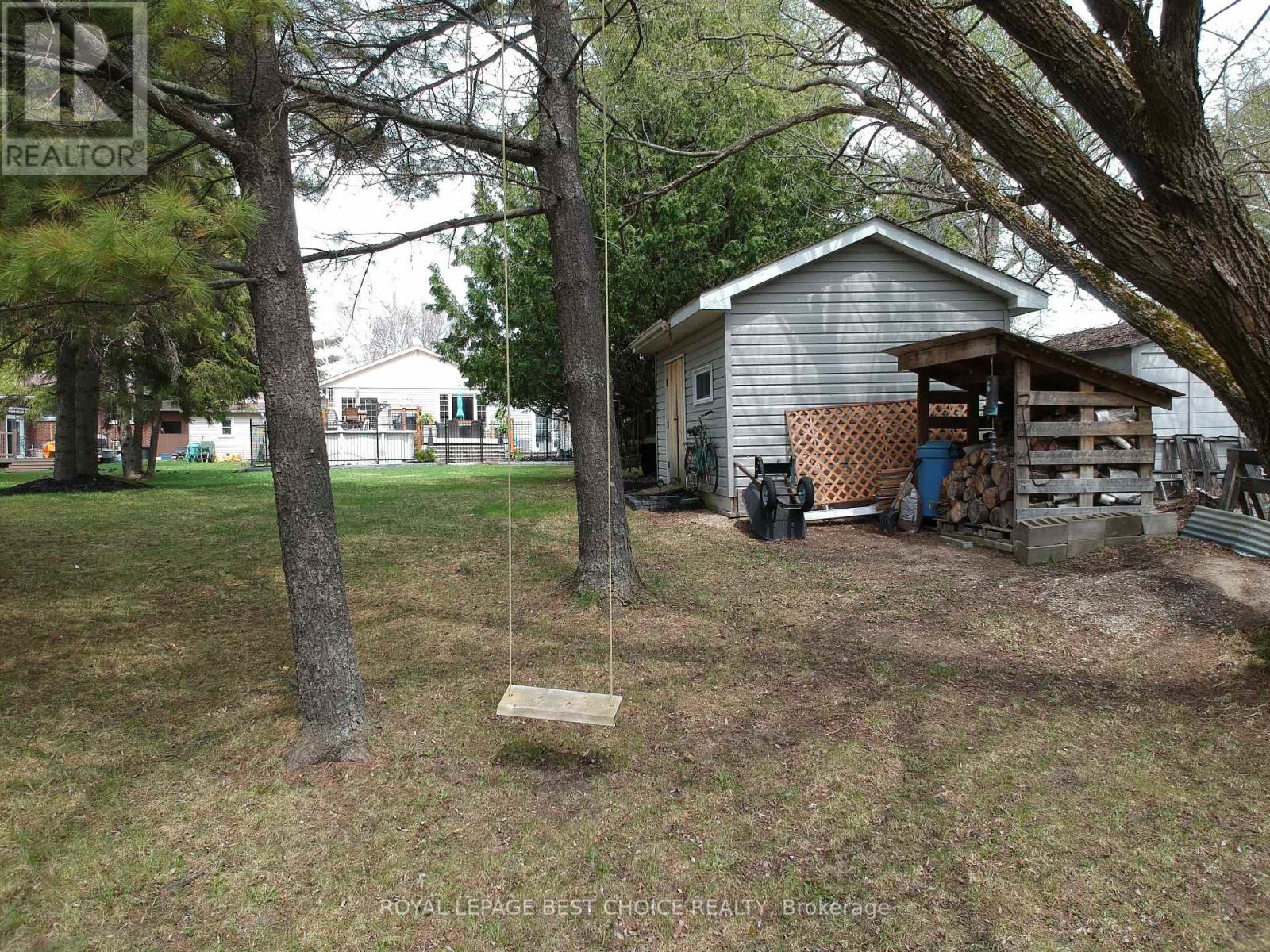 246 PINE STREET W - 28