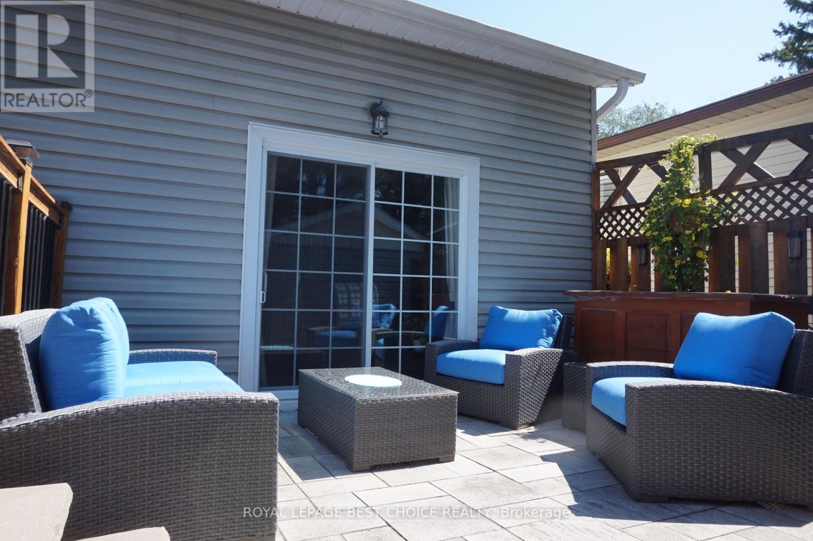 246 PINE STREET W - 39