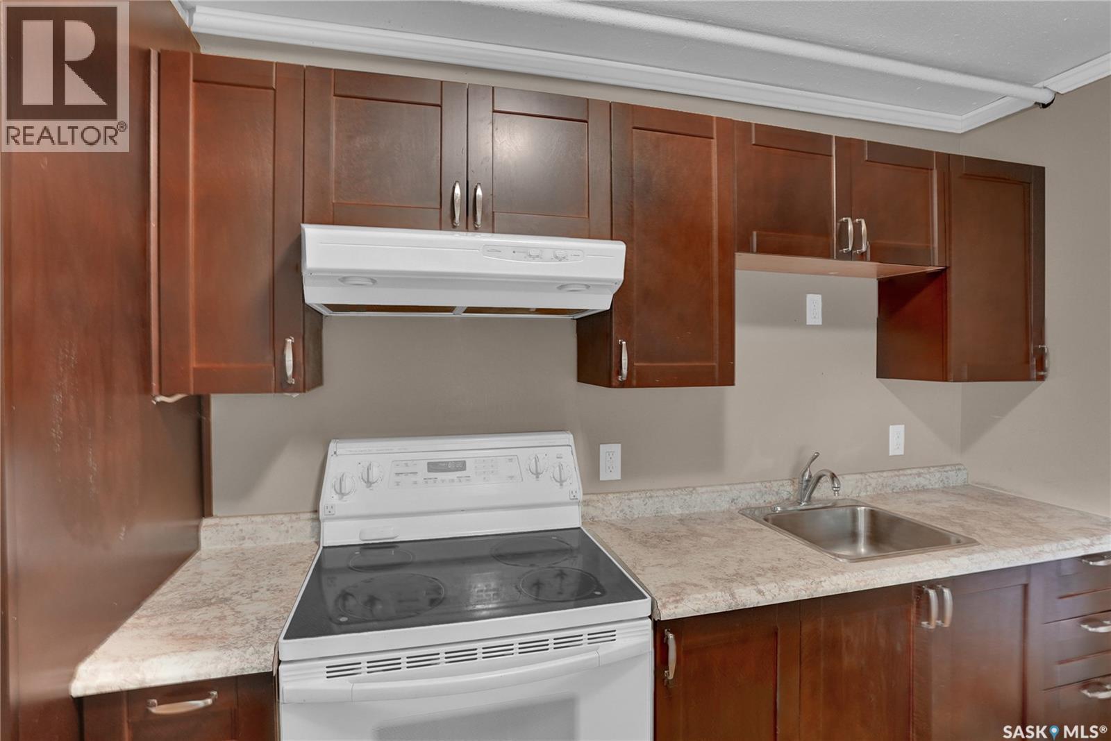 161 Lillooet STREET E - 12
