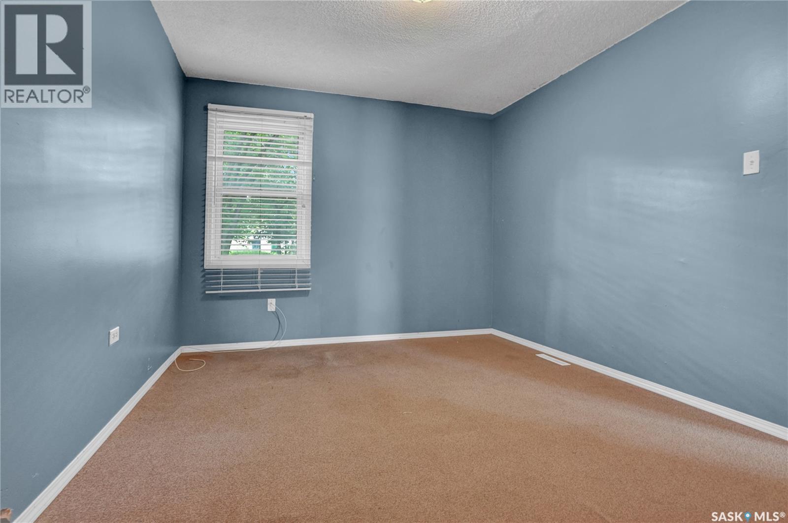 161 Lillooet STREET E - 16