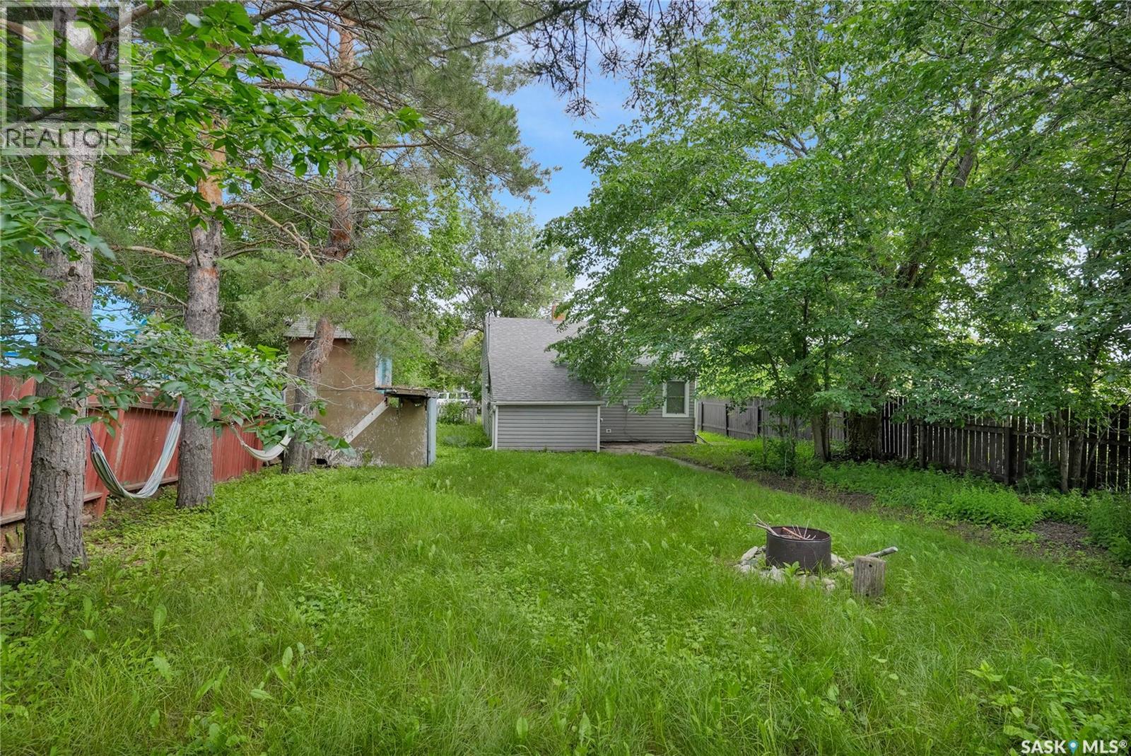 161 Lillooet STREET E - 29
