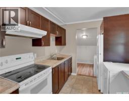 161 Lillooet Street E, Moose Jaw, SK S6H4S6 Photo 10