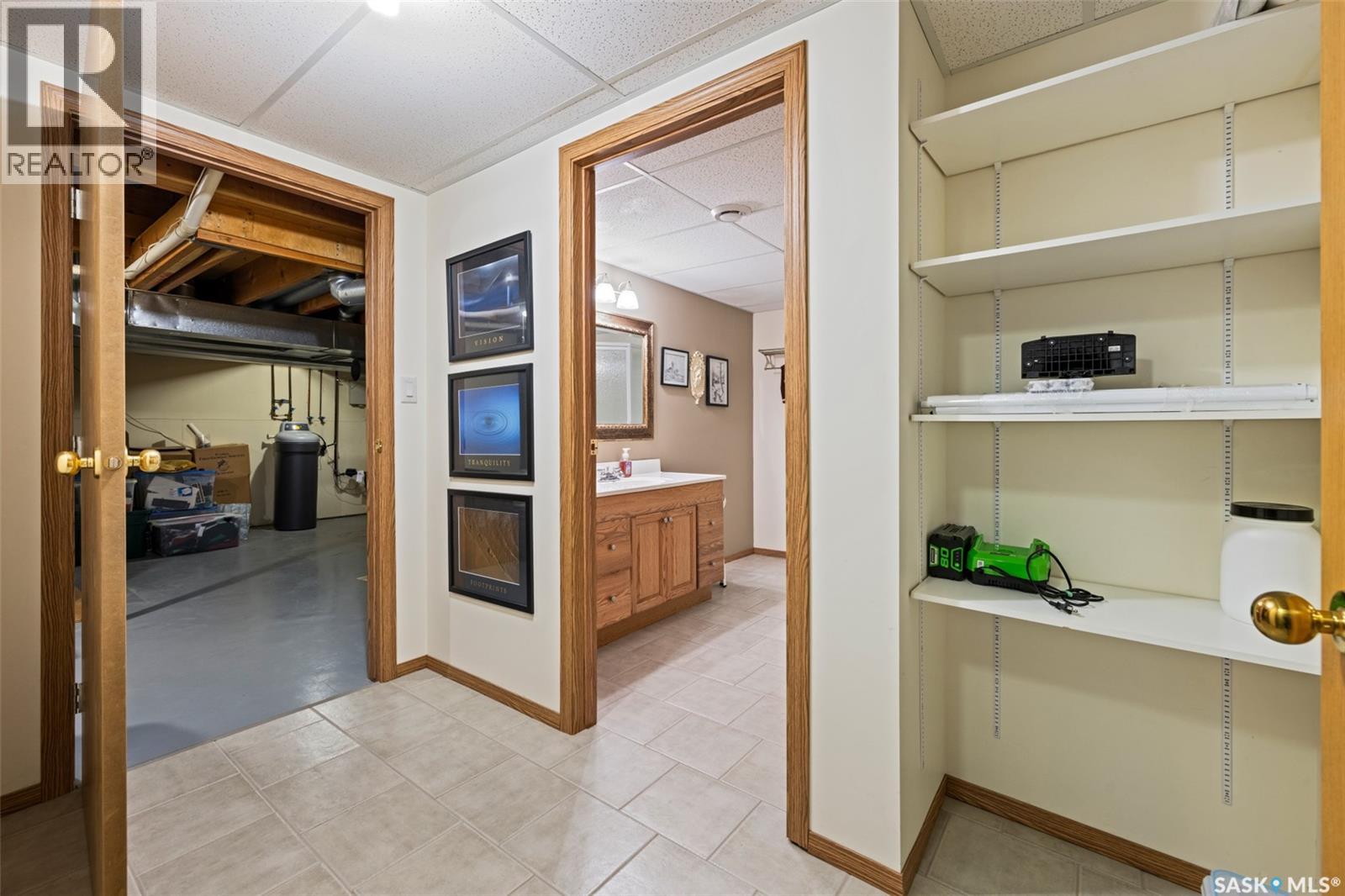 1346 Wascana HIGHLANDS - Image 33