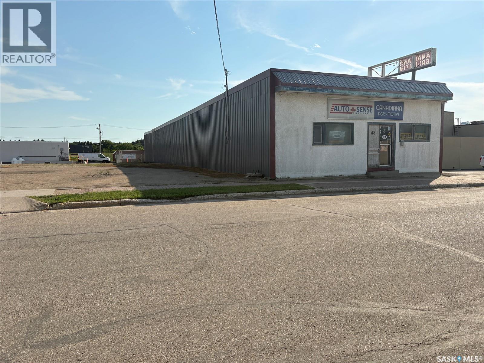 48 Argyle STREET, Yorkton — photo 2