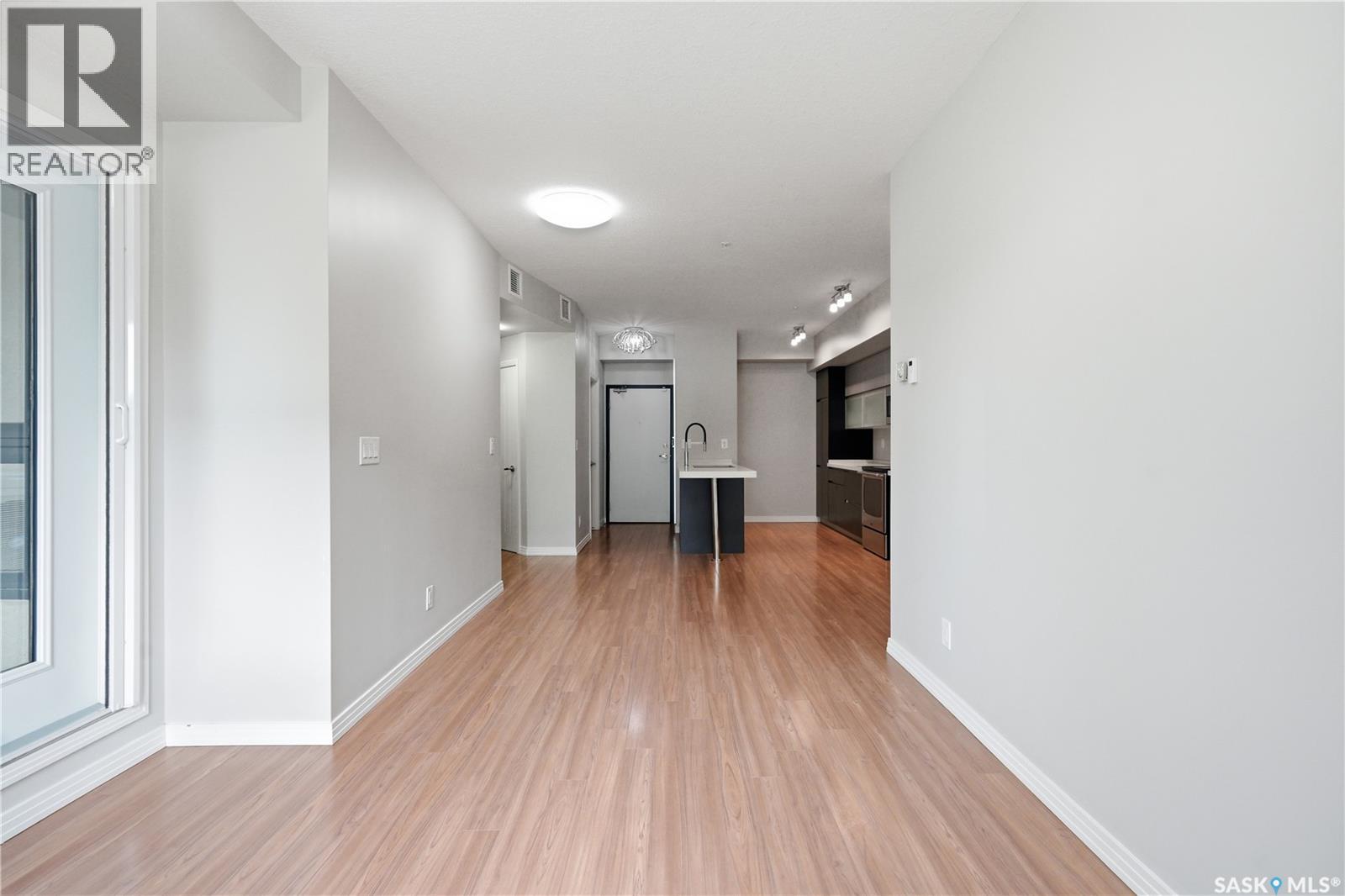 #119 235 Evergreen SQUARE - 17
