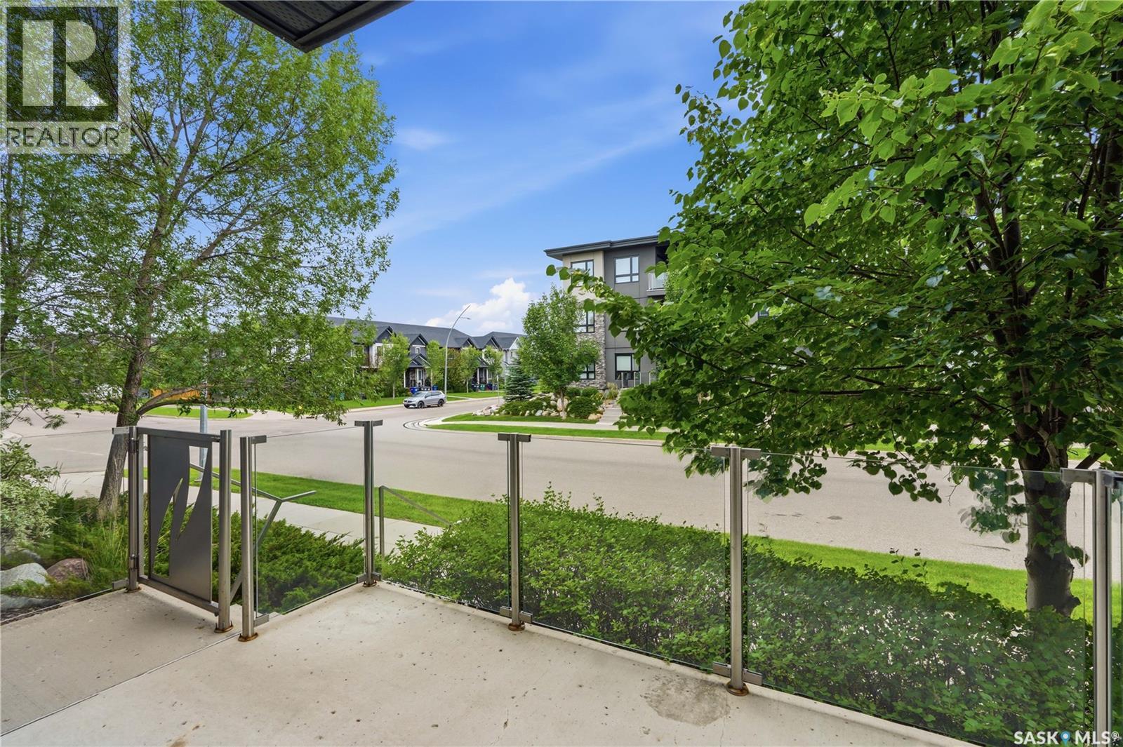 #119 235 Evergreen SQUARE - 6