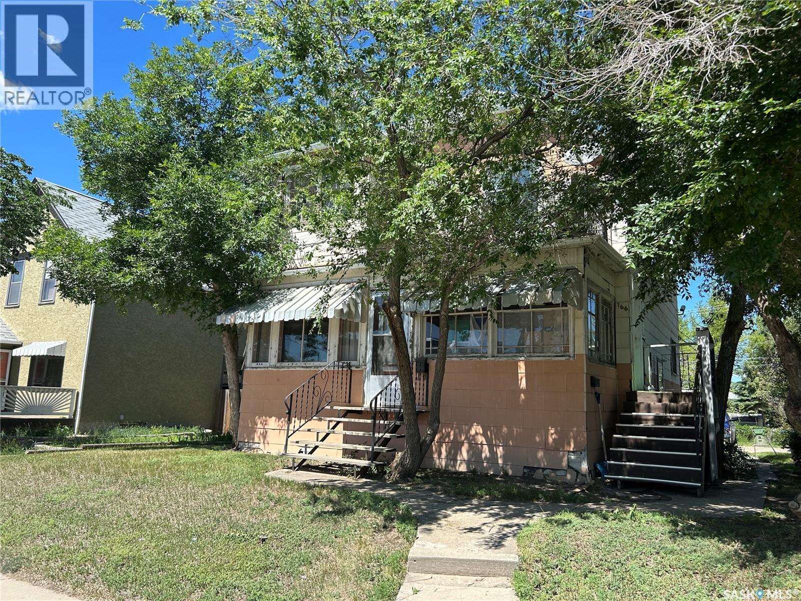 168 Athabasca STREET W - 1