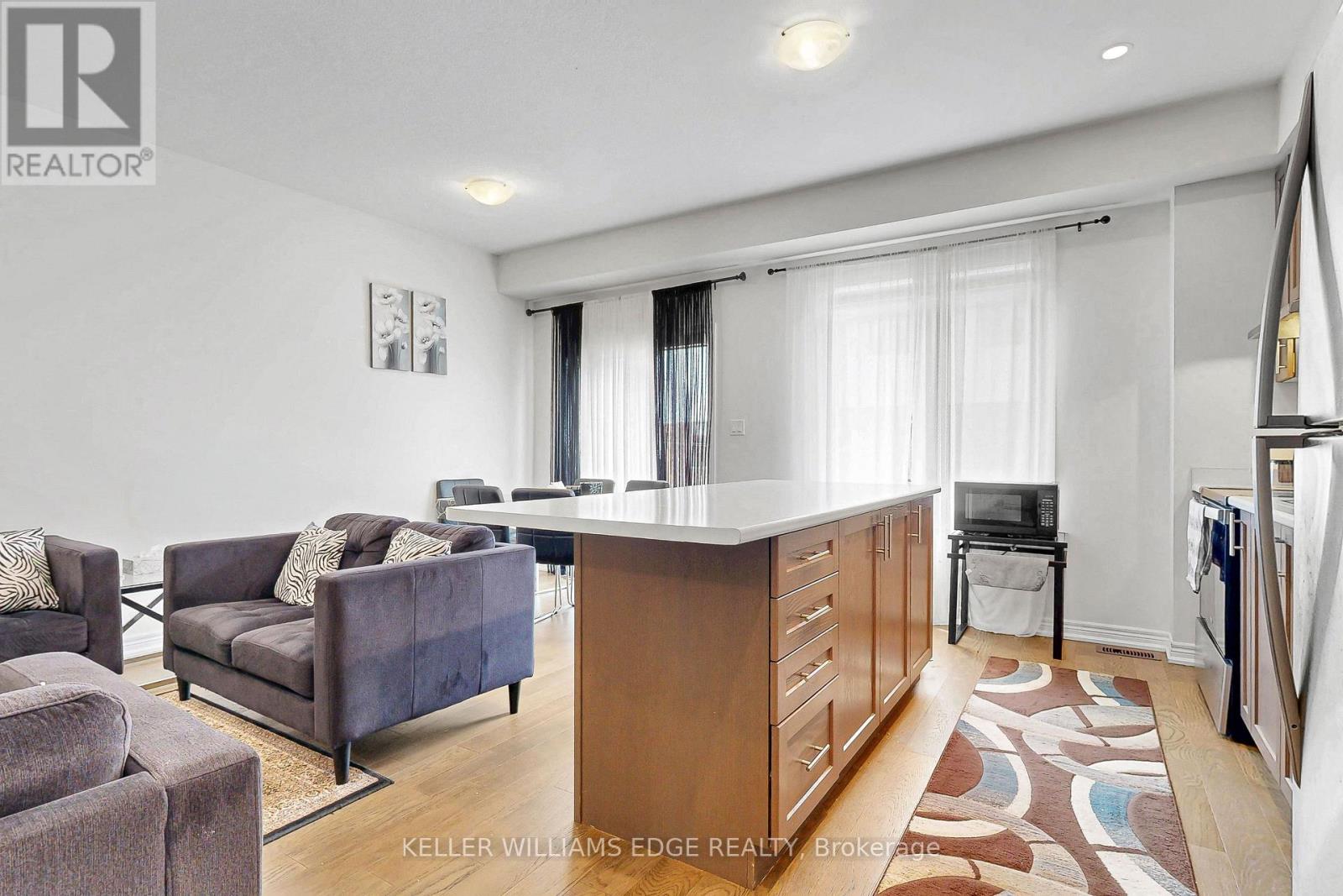 #11 30 MIA DRIVE - 18