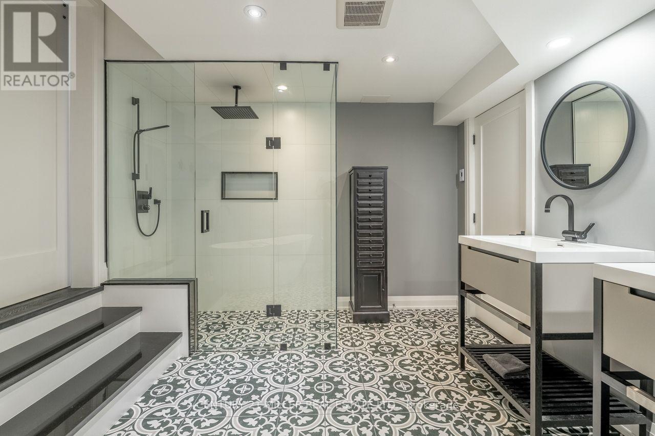 156 NISBET BOULEVARD - Image 39