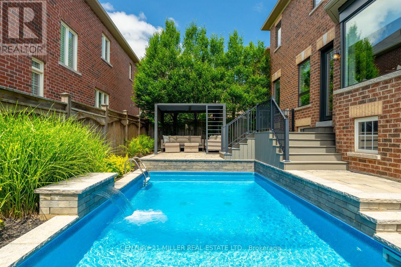 156 NISBET BOULEVARD - Image 43
