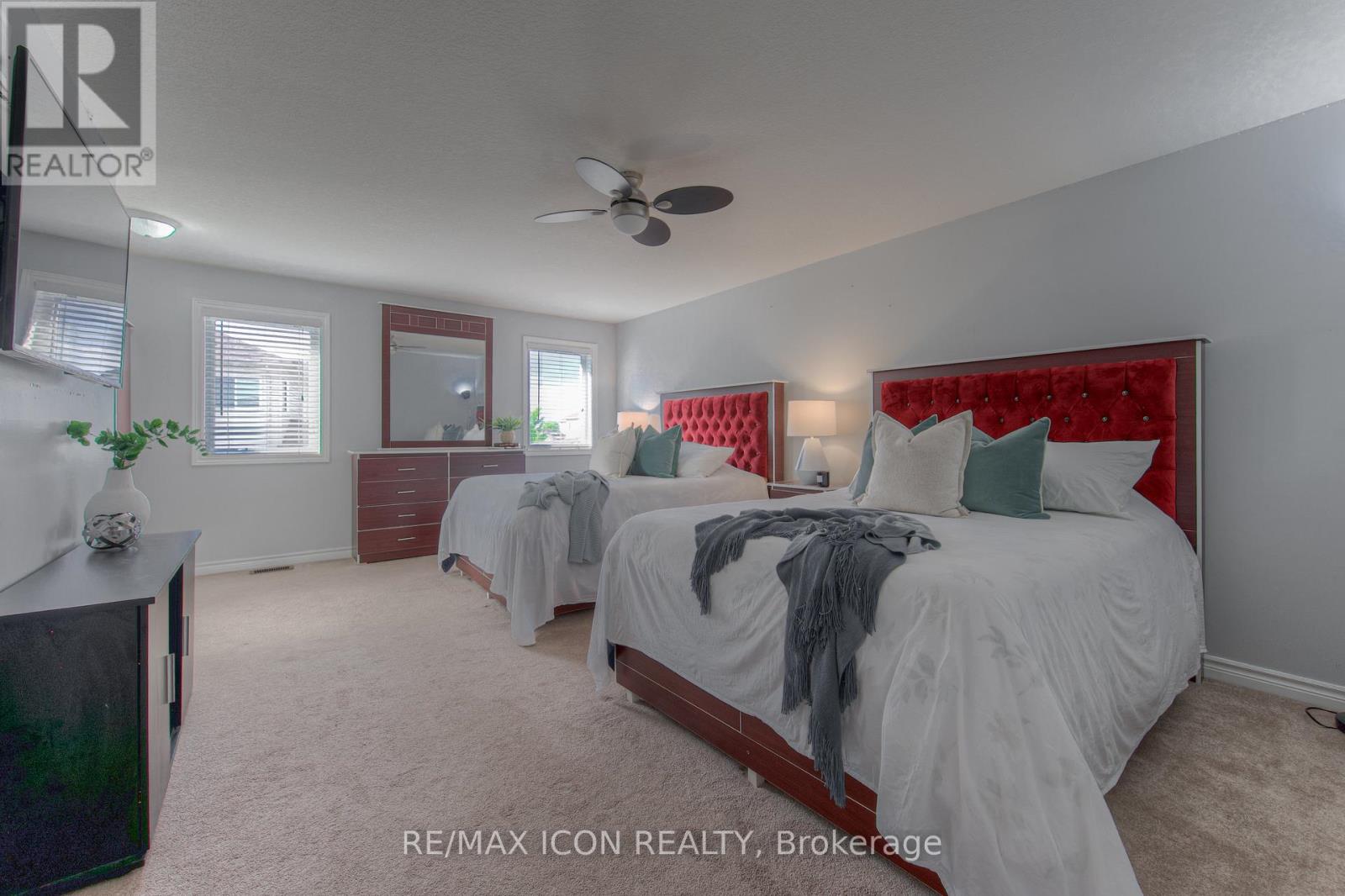 139 PEBBLECREEK DRIVE - 23