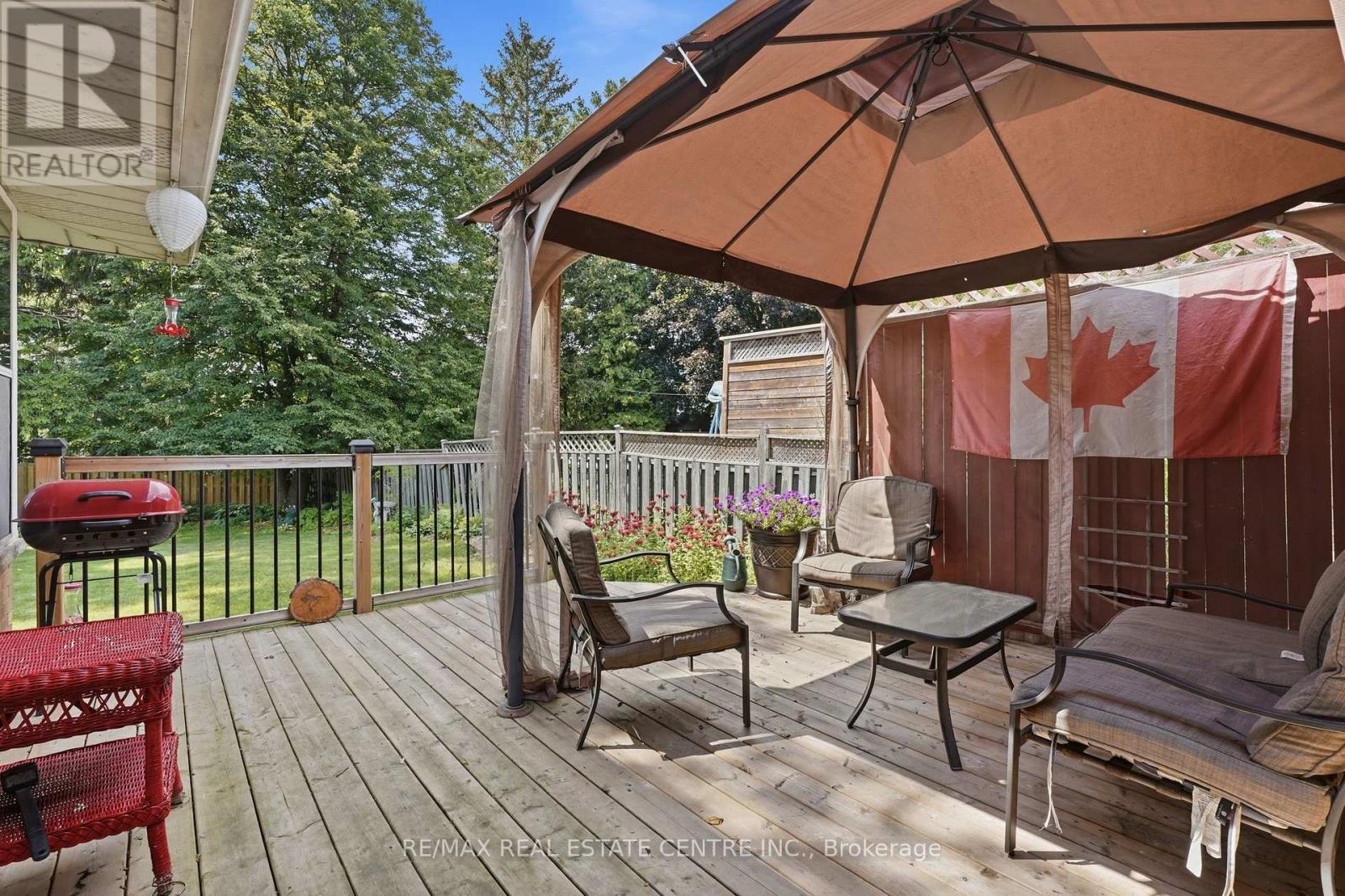 56 RENWICK AVENUE - 35