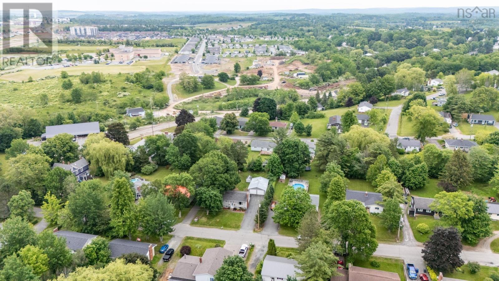 5 Sunnyhill Drive - 32