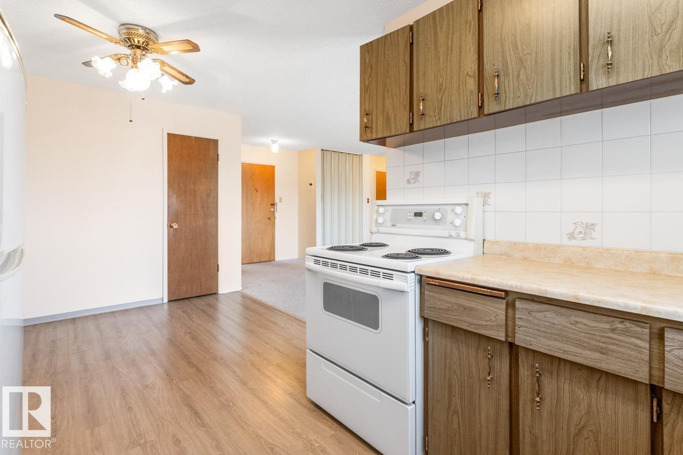 #302 11045 132 ST NW - 12