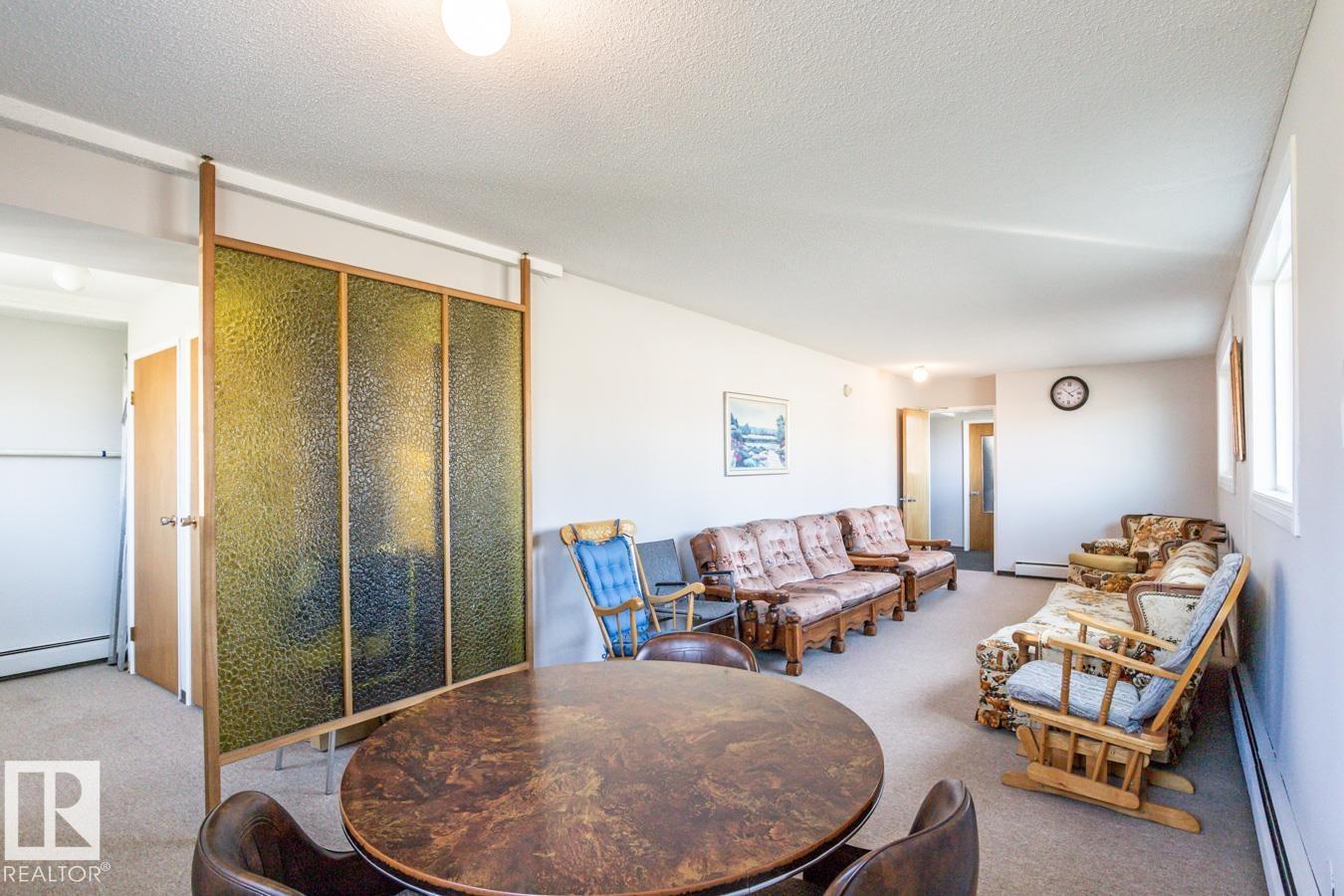 #302 11045 132 ST NW - 25