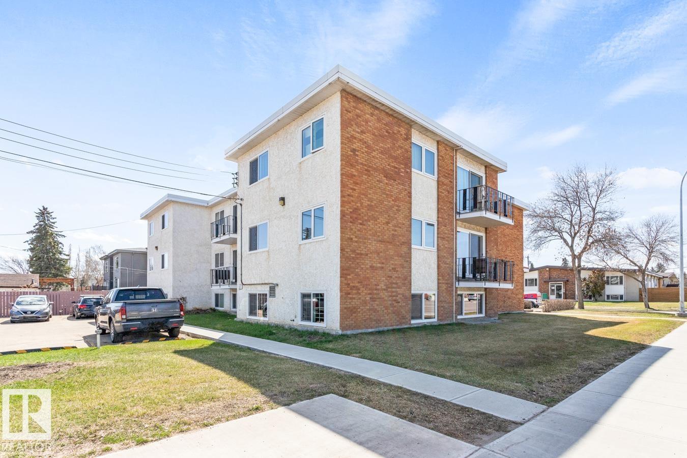#302 11045 132 ST NW - 28