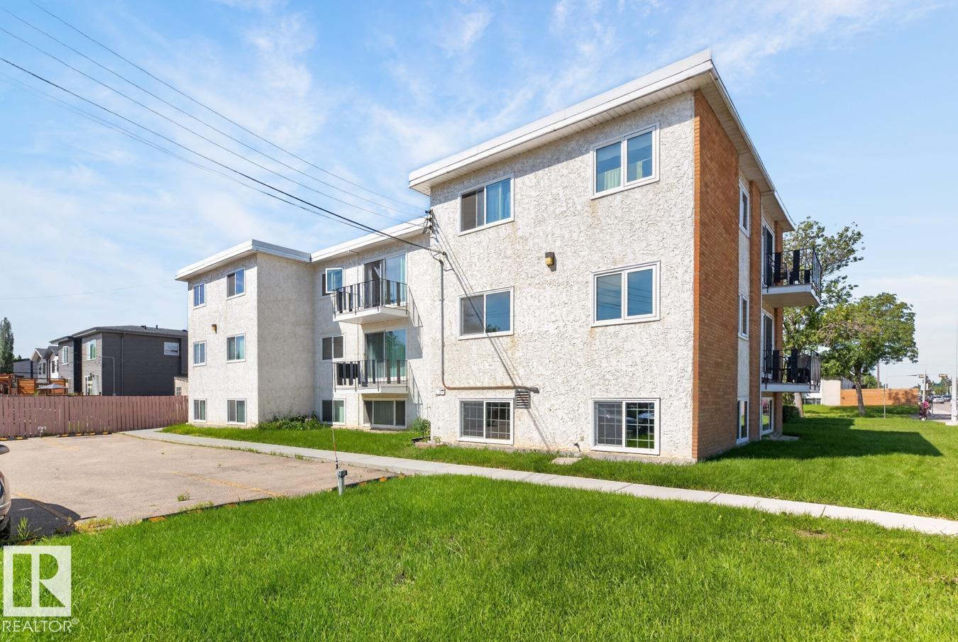 #302 11045 132 ST NW - 29