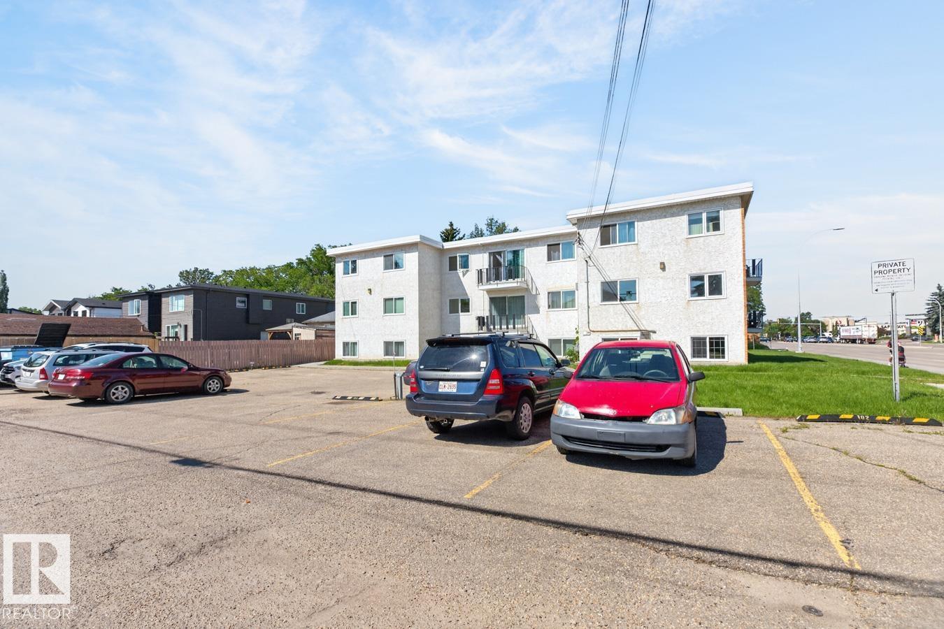 #302 11045 132 ST NW - 31