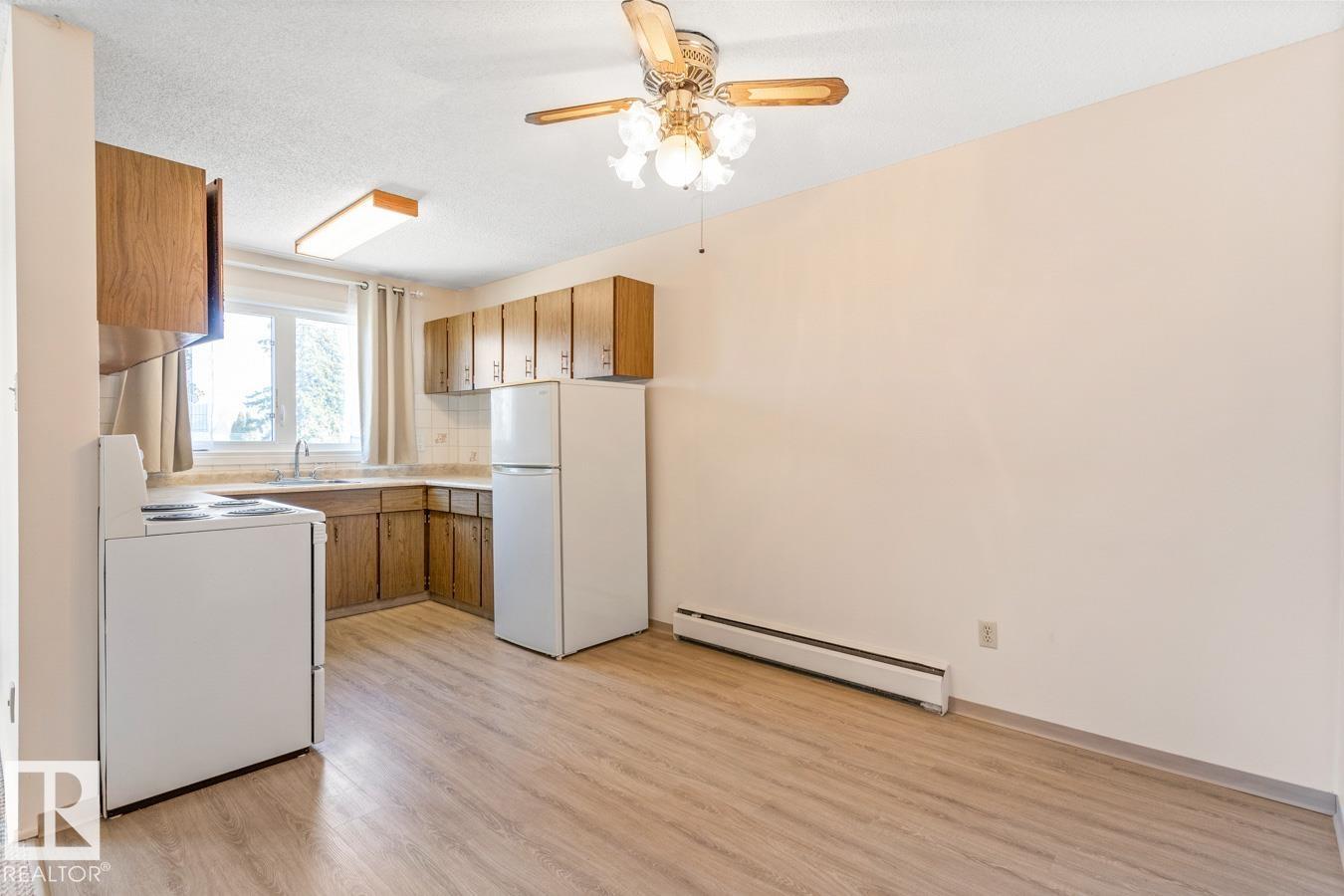 #302 11045 132 ST NW - 8